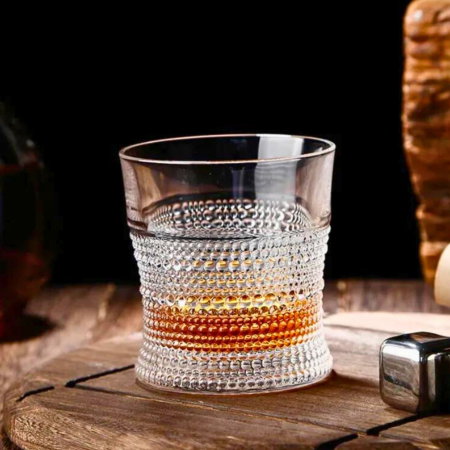 Cadouri de Casa Noua - Pahar whiskey Dots
