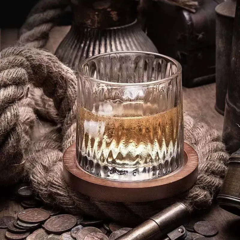 Pahar whiskey Glacier cu baza din lemn [2]