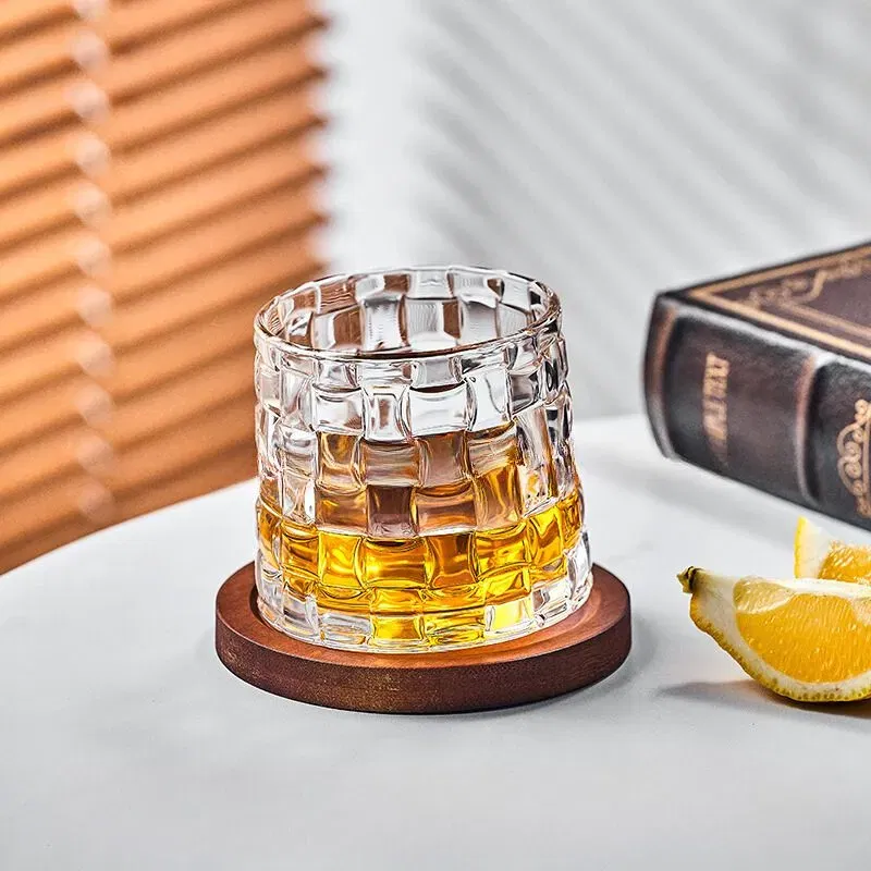 Pahar whiskey Rotativ cu baza din lemn [2]