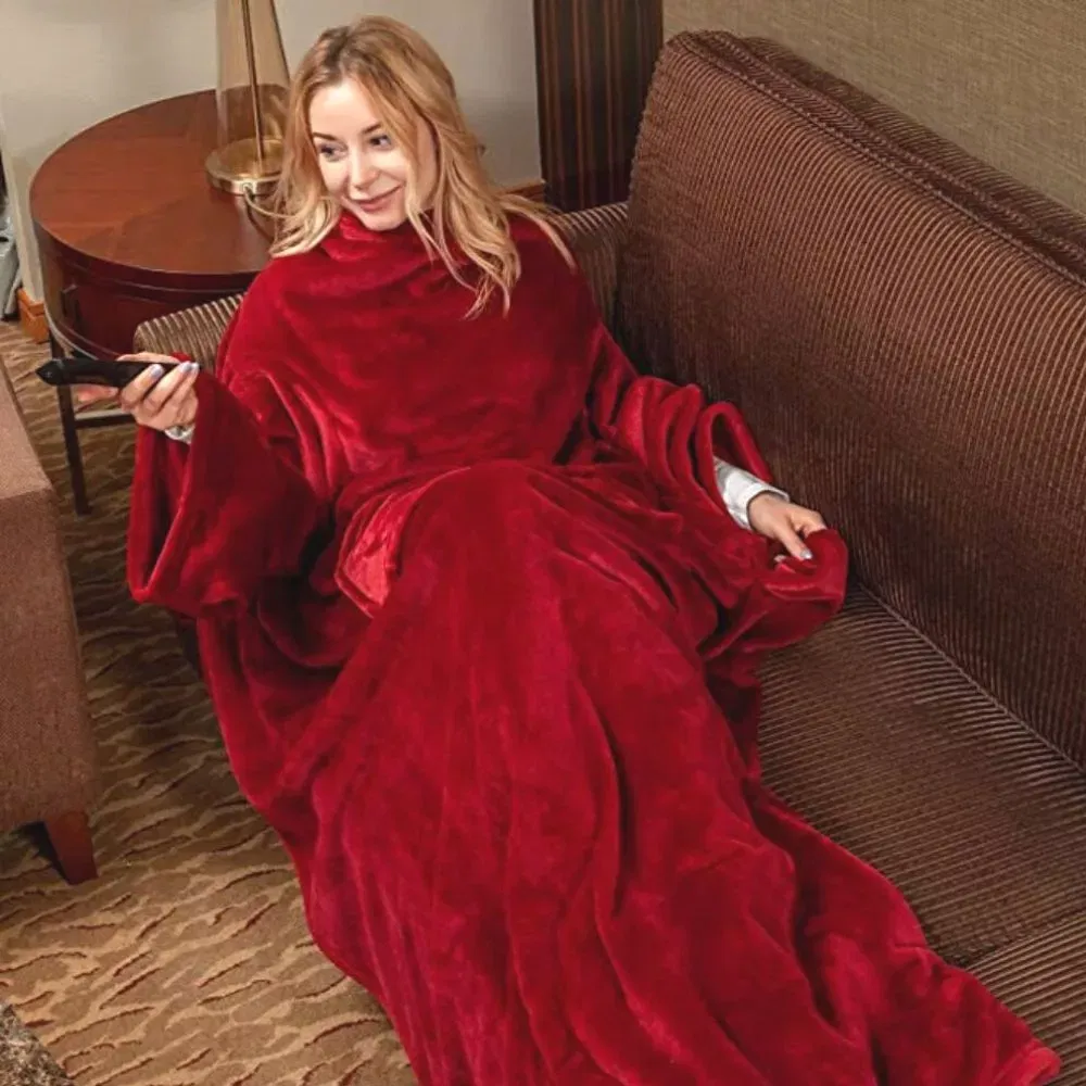 Patura cu maneci, buzunar si prindere la spate, Super Catifelata, 340g/mp, Rosie [2]