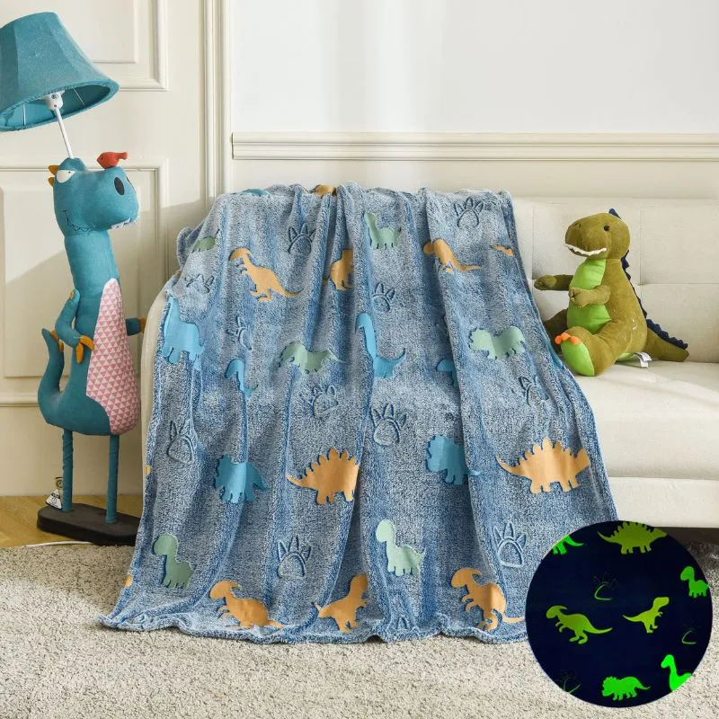Cele mai noi - Patura Fosforescenta cu Dinozauri Flanel 130 x 150 cm