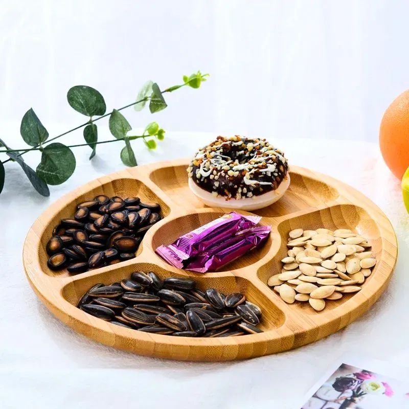 Cadouri de Craciun - Platou pentru gustari din bambus cu 5 compartimente 30 cm