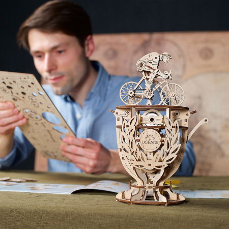 Puzzle 3D Ciclist Automat din lemn Ugears [3]