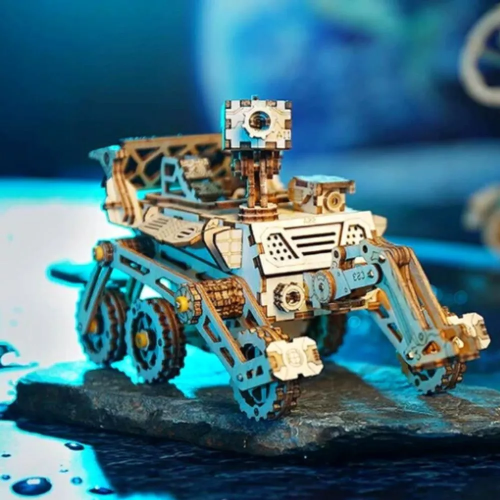 Puzzle 3D, Masina spatiala de vanatoare cu energie solara, din lemn, Robotime [0]