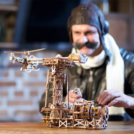 Cadouri - Puzzle 3D Model Aviator din lemn Ugears
