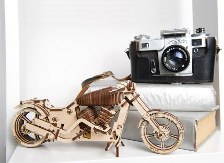 Puzzle 3D Motocicleta VM-02 din lemn Ugears [6]