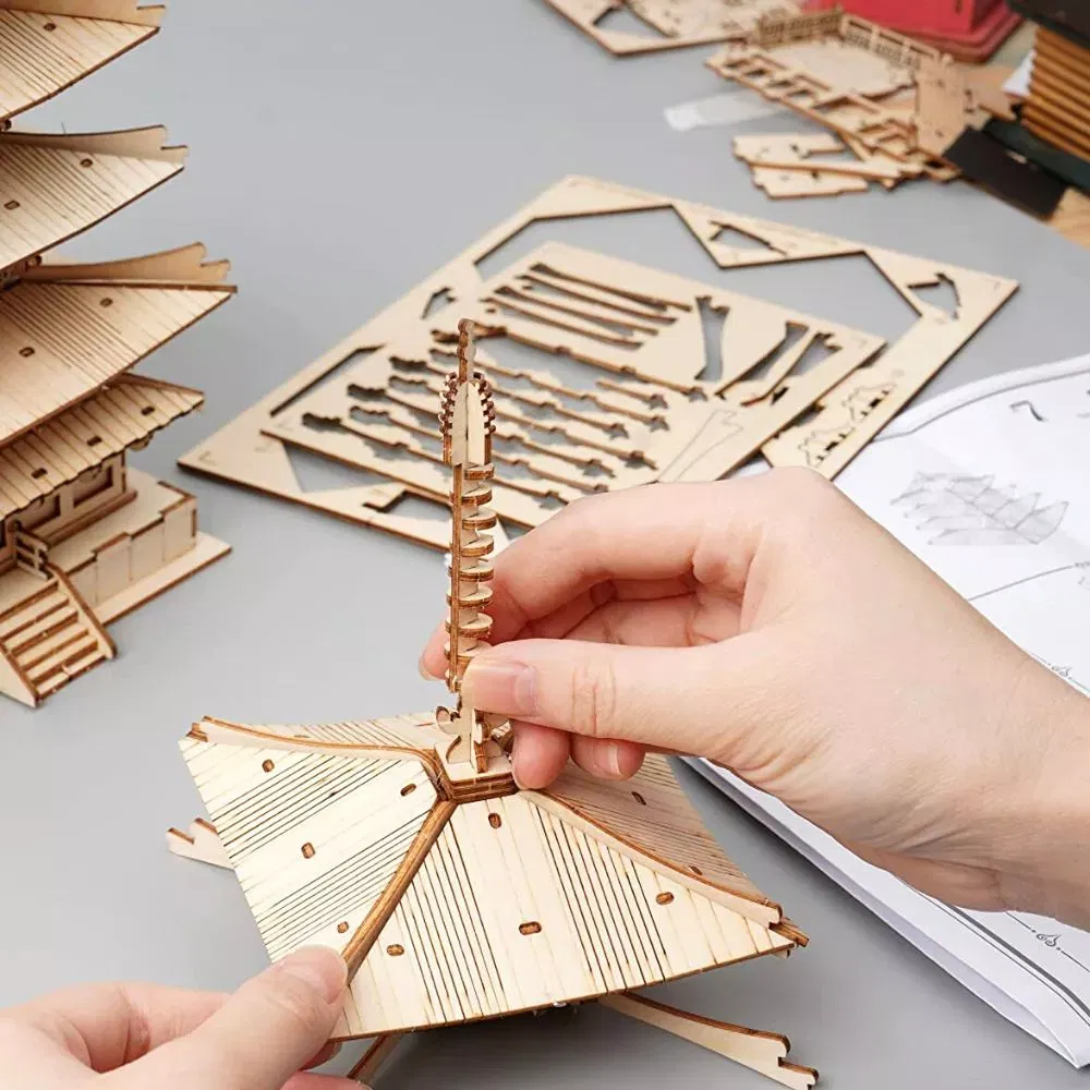 Puzzle 3D, Pagoda asiatica, din lemn, Robotime [3]