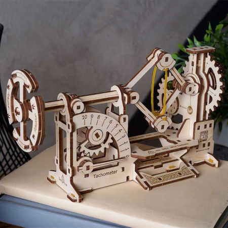 Puzzle 3D Tahometru, Ugears [1]