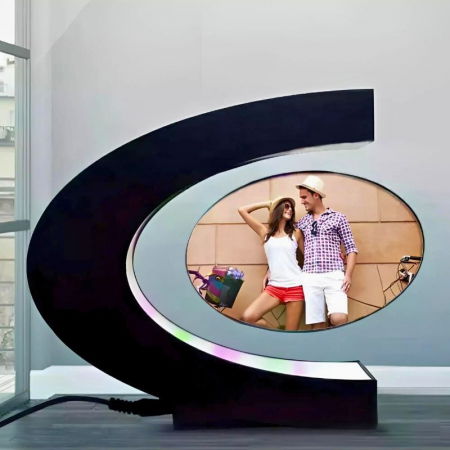 Gadget - Rama foto magnetica levitanta cu iluminare RGB