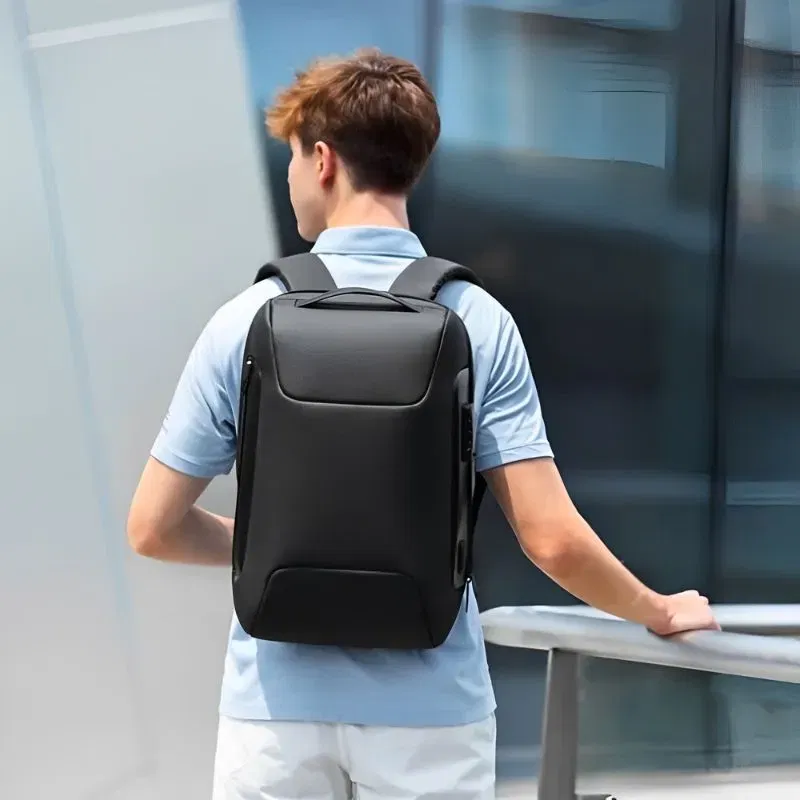 Rucsac antifurt barbati The SafeTrekker Waterproof USB [9]