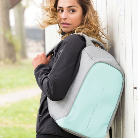 Cadouri pentru Iubita - Rucsac antifurt Bobby compact