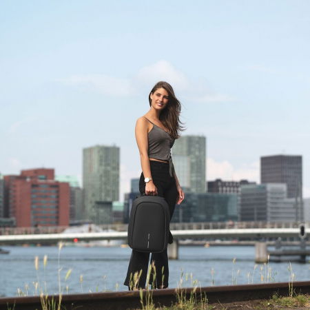 Rucsac antifurt Bobby Hero Small [1]