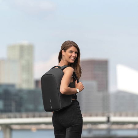 Cadouri pentru Iubita - Rucsac antifurt Bobby Hero Small