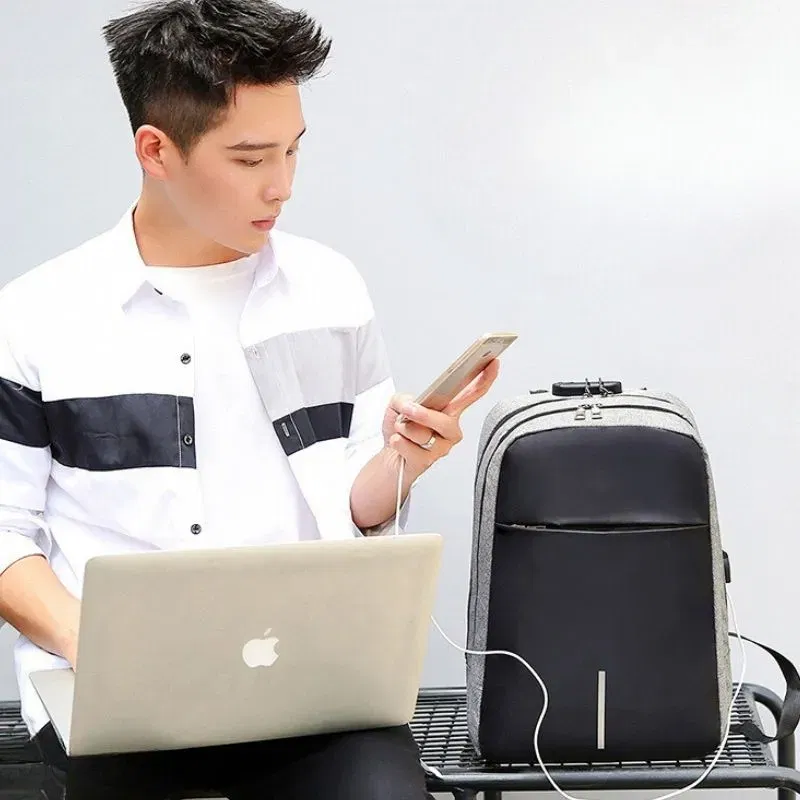 Rucsac Laptop Business cu USB [5]