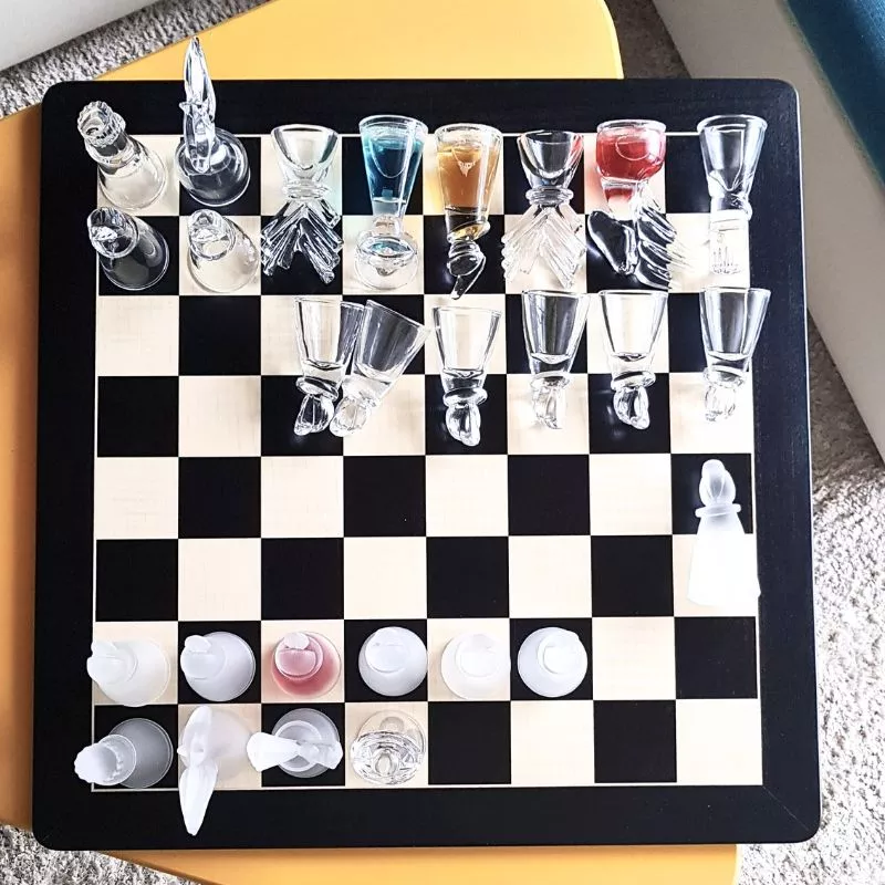 Sah la shoturi, Joc de petrecere Sah cu pahare shot [23]