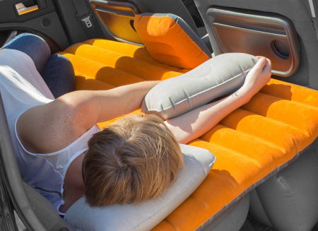 Saltea auto gonflabila cu doua perne [1]