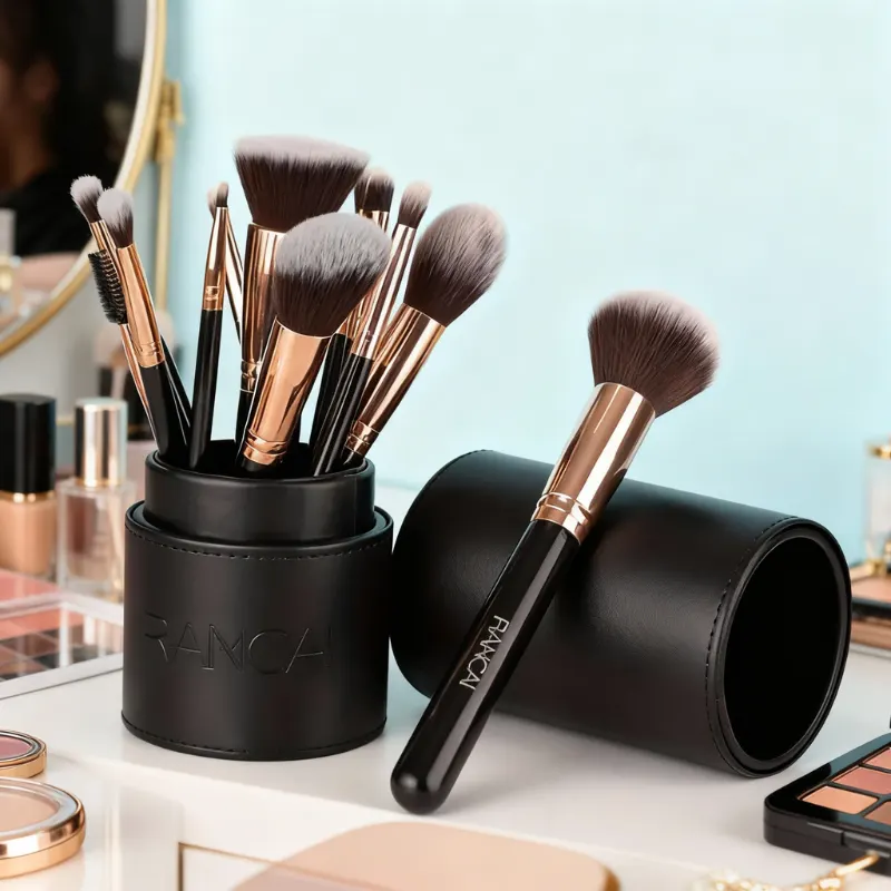 Cadouri pentru Iubita - Set 12 pensule makeup, Pretty You