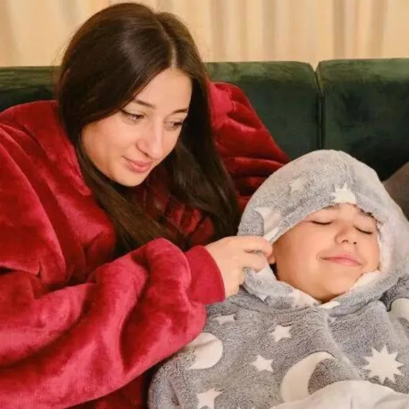 Cadouri - Set 2 paturi cu maneci Mama si Fiul