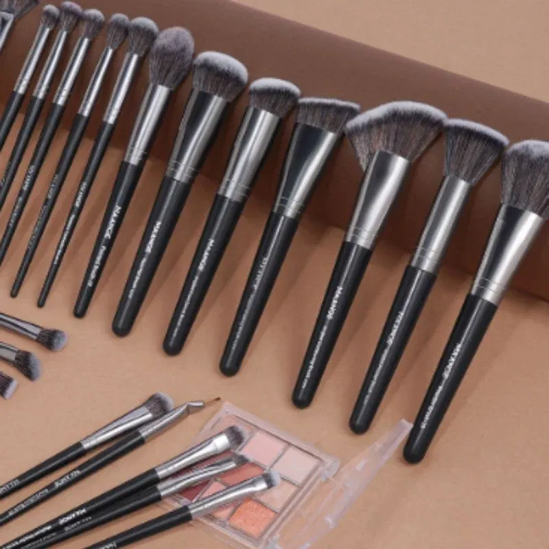 Set 25 pensule machiaj, Feel Gorgeous [2]