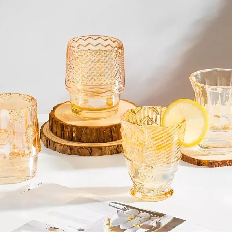 Set 4 pahare stivuibile cu design Peste [5]