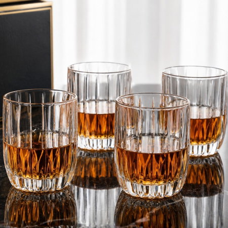 Cadouri pentru Tati - Set 4 Pahare whiskey Nobil