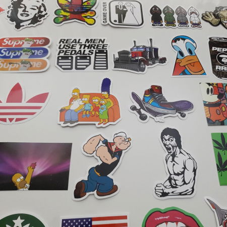 Set 50 stickere amuzante Batause [0]