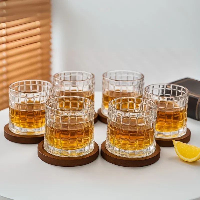 Set 6 Pahare whiskey Rotativ cu baza din lemn [0]
