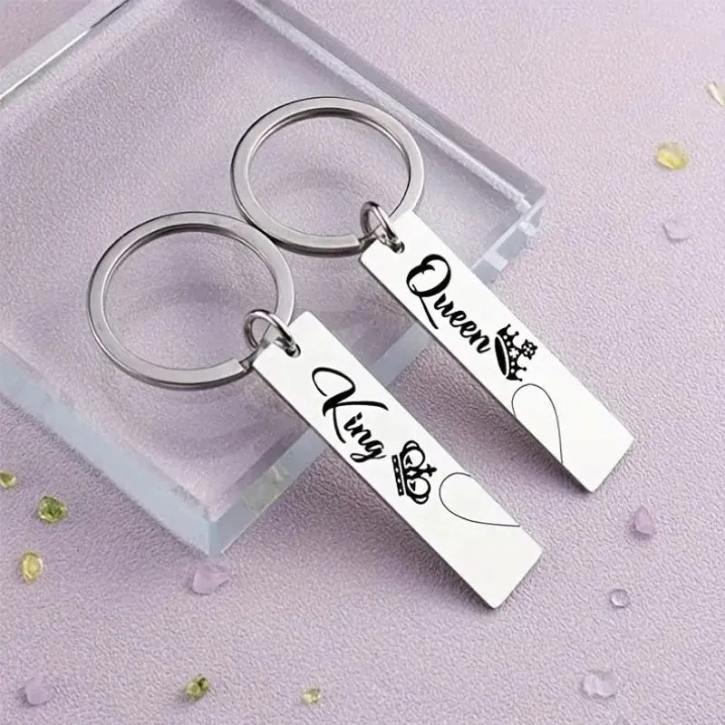 Cadouri de Craciun - Set brelocuri cuplu, Regele si Regina inimii