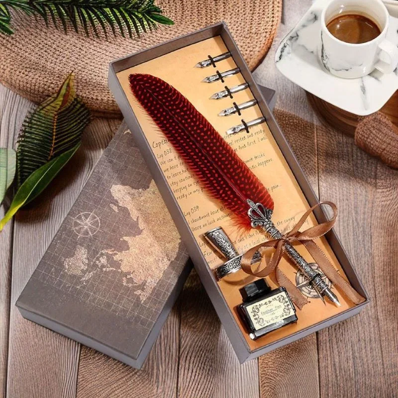 Cadouri pentru Sefi - Set cadou Caligrafie Vintage cu Pana paun rosie si Cerneala si Accesorii, 7 piese