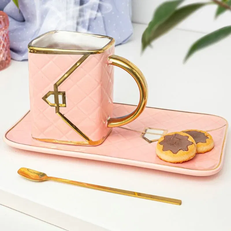 Cadouri Craciun Femei - Set Cadou Cana si Suport Tip Geanta Roz