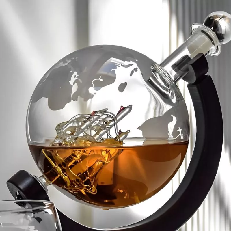 Set cadou decantor Glob Pamantesc cu doua pahare Deluxe [6]