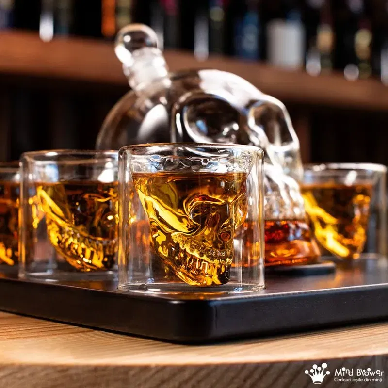 Set cadou Decantor sticla Craniu 1000ml cu 6 pahare cu Tava Free Spirits [5]