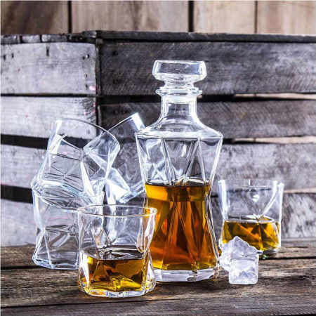 Set cadou decantor Sticla cu sase pahare Cassiopea [1]