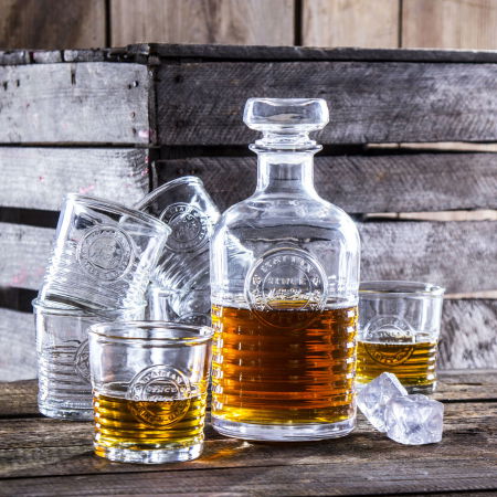 Petrecere - Set cadou decantor Sticla cu sase pahare Officina