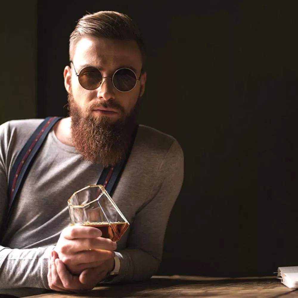 Set cadou decantor Sticla Diamant cu doua pahare Deluxe [3]