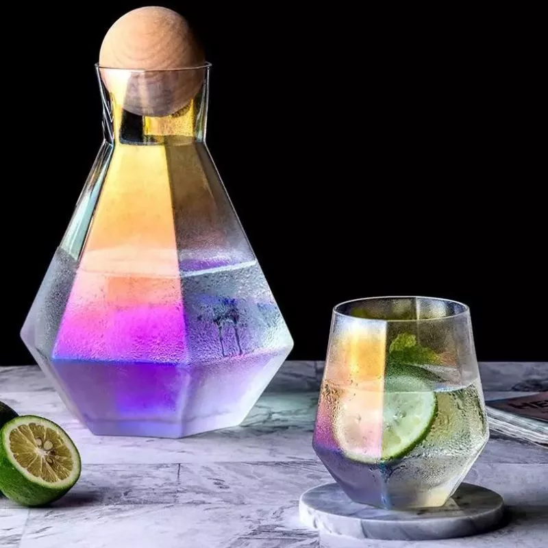 Set cadou Diamante decantor cu 4 pahare si bile de curatare [4]