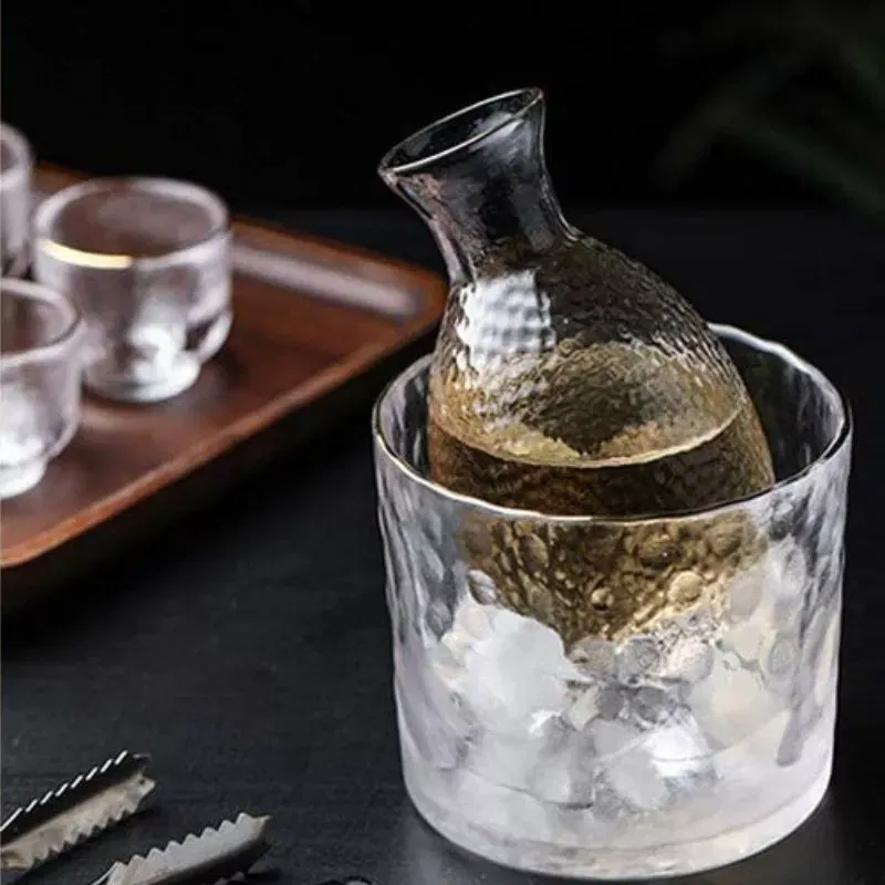 Set cadou servire bauturi tari Sticla cupa si 4 pahare Platinum [9]