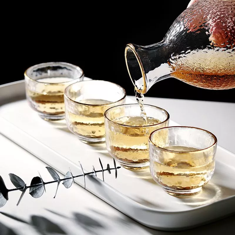 Set cadou servire bauturi tari Sticla cupa si 4 pahare Platinum [8]