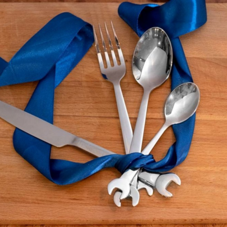 Set cadou tacamuri amuzante pentru reparaciosi [1]