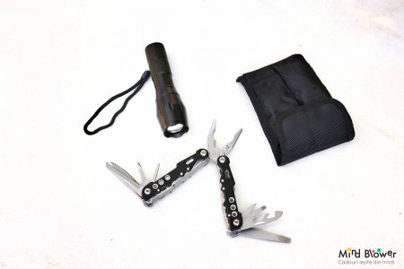 Set cadou unealta multifunctionala si lanterna [5]