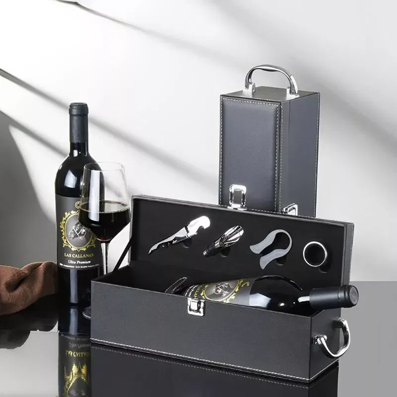 Cutie de vin Vinic pentru 1 sticla cu accesorii de vin incluse piele ecologica neagra eleganta [1]