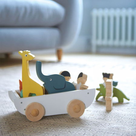 Set jucarii din lemn Corabia cu animalute, 12 piese [0]