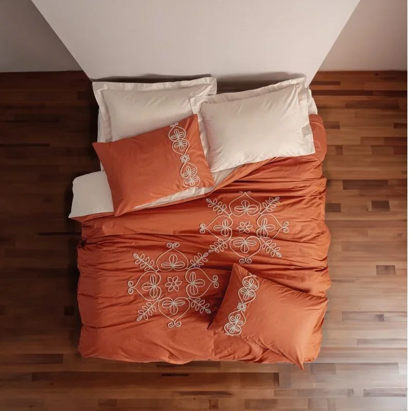Cele mai noi - Set lenjerie de pat 200x220 cm, design premium si confortabil