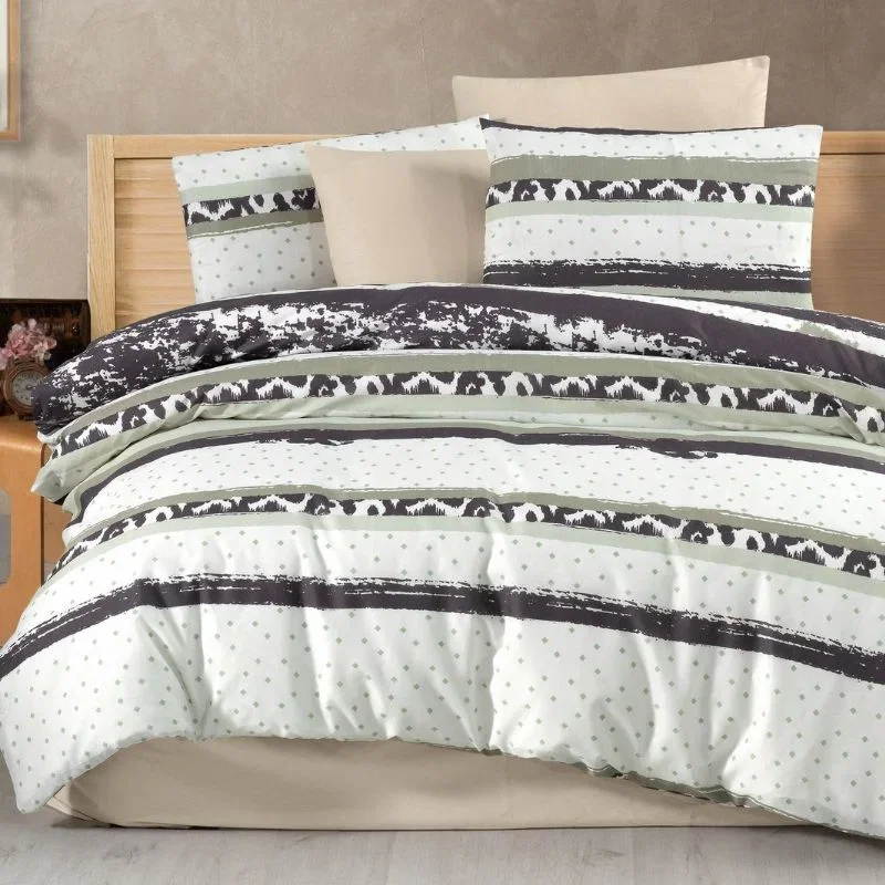 Set lenjerie de pat 200x220 cm, stil clasic si elegant [0]