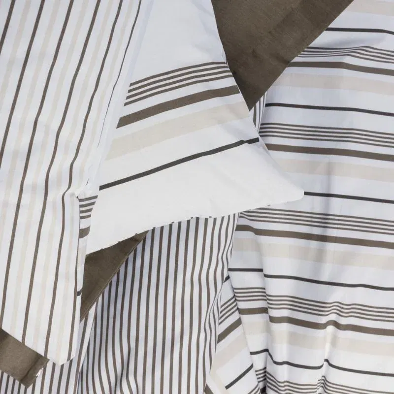 Set lenjerie de pat bumbac 200x220 cm, model clasic cu pilota si cearsaf [1]