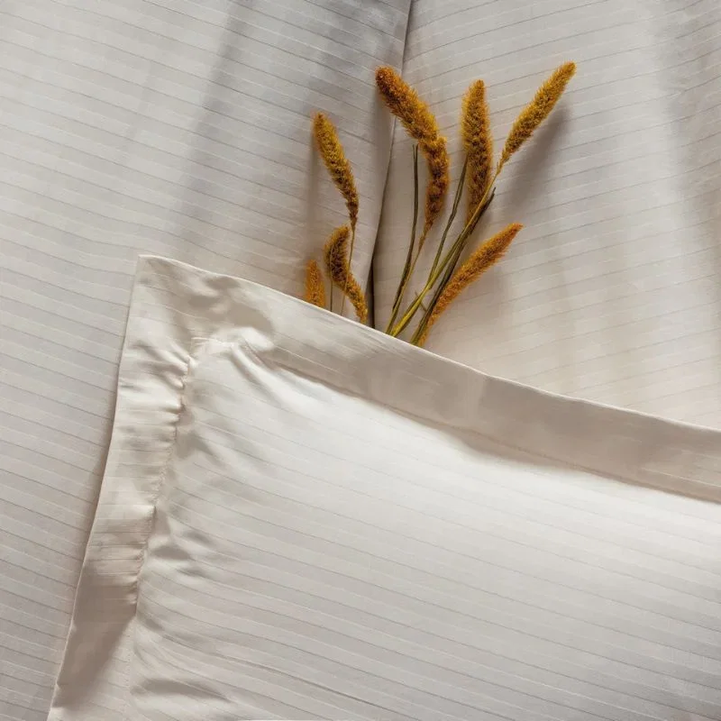 Set lenjerie de pat bumbac satinat 200x220 cm, confort absolut si stil [1]