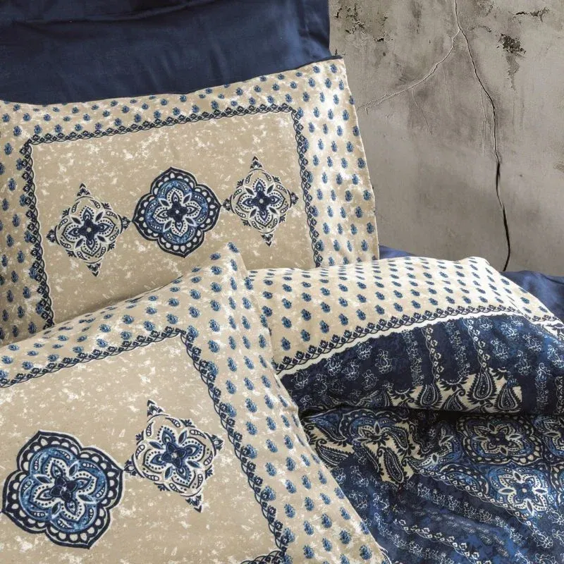 Set lenjerie de pat bumbac satinat 200x220 cm, stil sofisticat si rafinat [1]