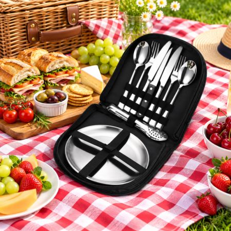 Camping si Drumetii - Set tacamuri si farfurii pentru picnic 10 piese