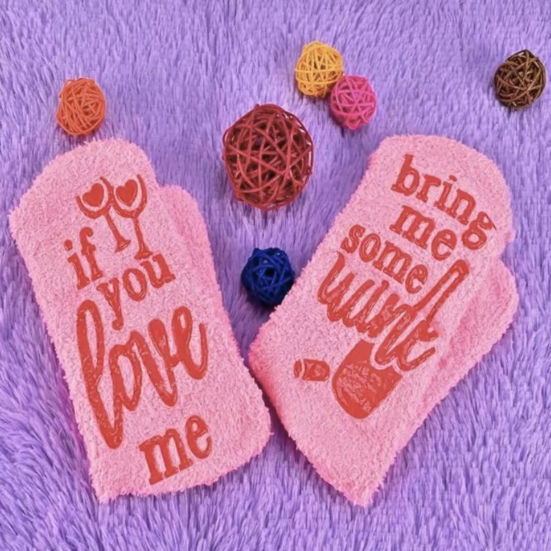 Sosete amuzante If you love me Bring Me Wine Briose roz [2]