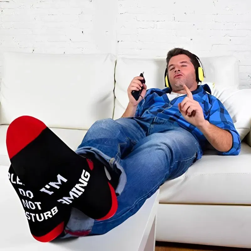 Cadouri Haioase - Sosete amuzante pentru gameri Please do not disturb